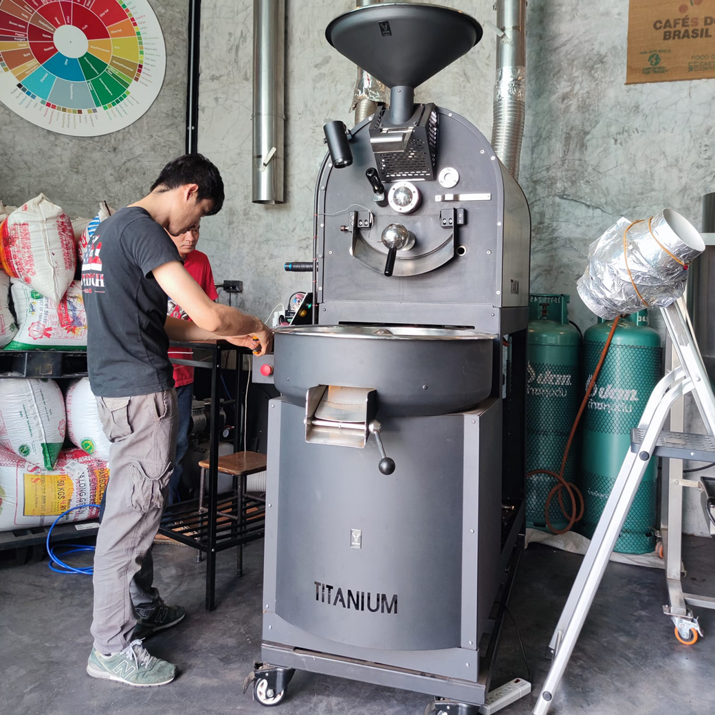 Titanium Roaster1